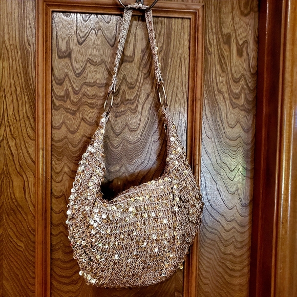 Gold Hammock Style Shoulder Bag - Picture 3 of 4